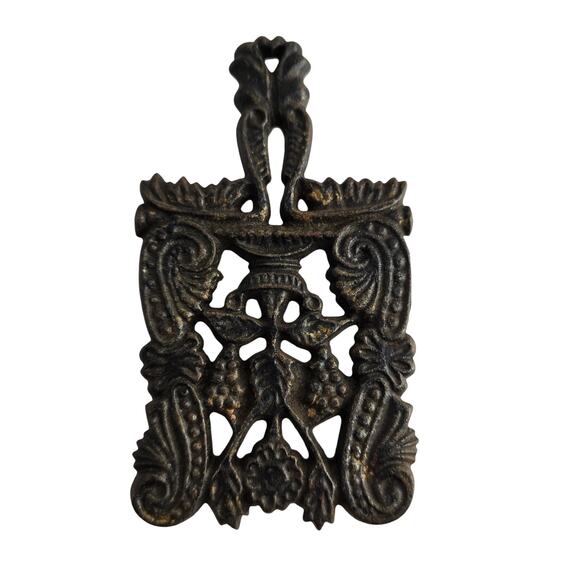 Vintage Cast Iron Trivet – Antique Kitchenware & Rustic Home Decor - Picture 1 of 5